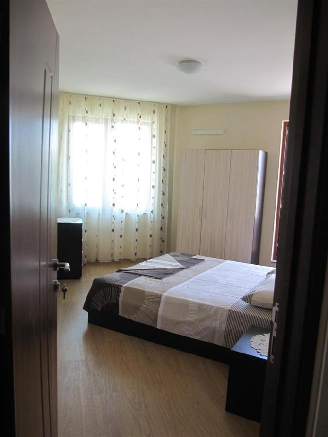 Rayski Zalez Pomorie Exteriör bild